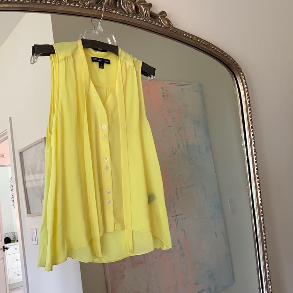 Elizabeth & James silk blouse size medium